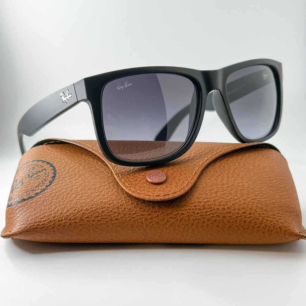 Ray-Ban Justin Sunglasses (RB4165)